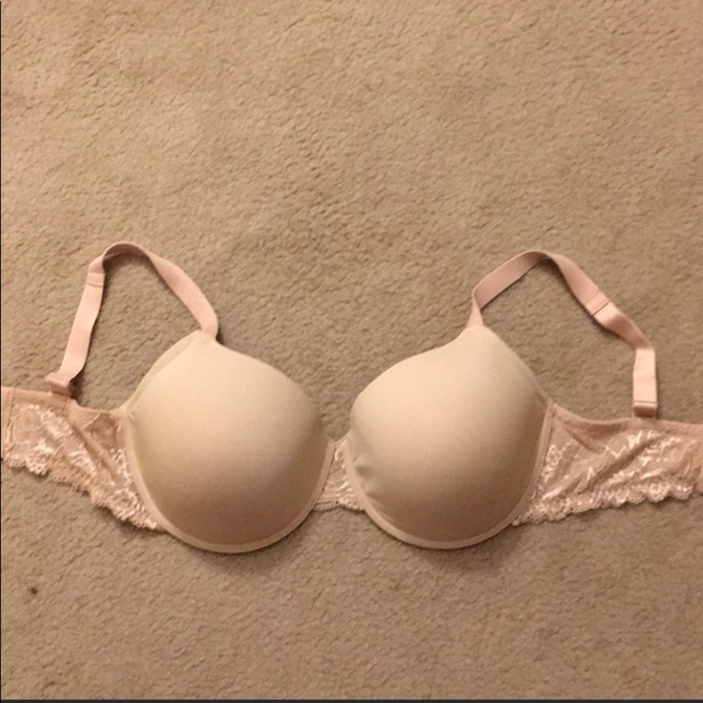 Essential Bodywear 36G nude bra